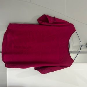 Dark pink/magenta top from banana republic in a size M